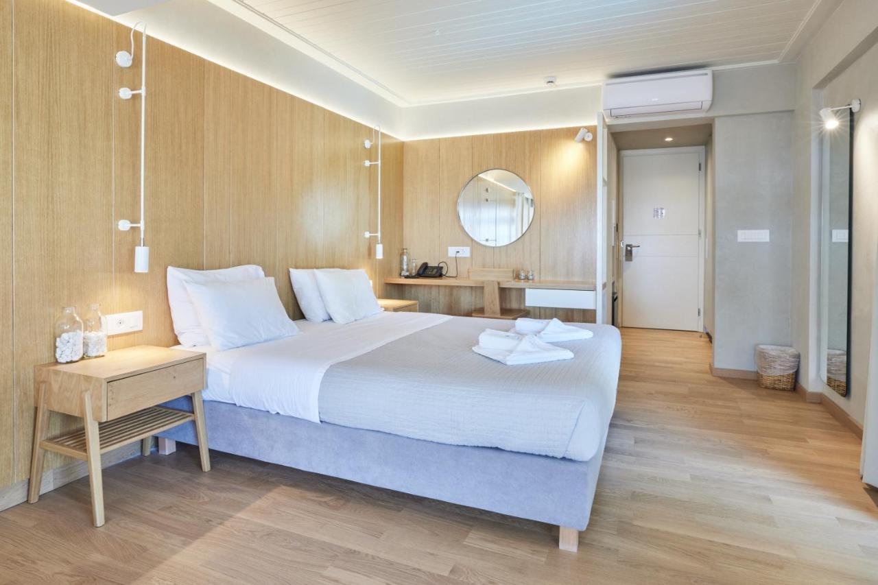 Atrium Hotel 4*