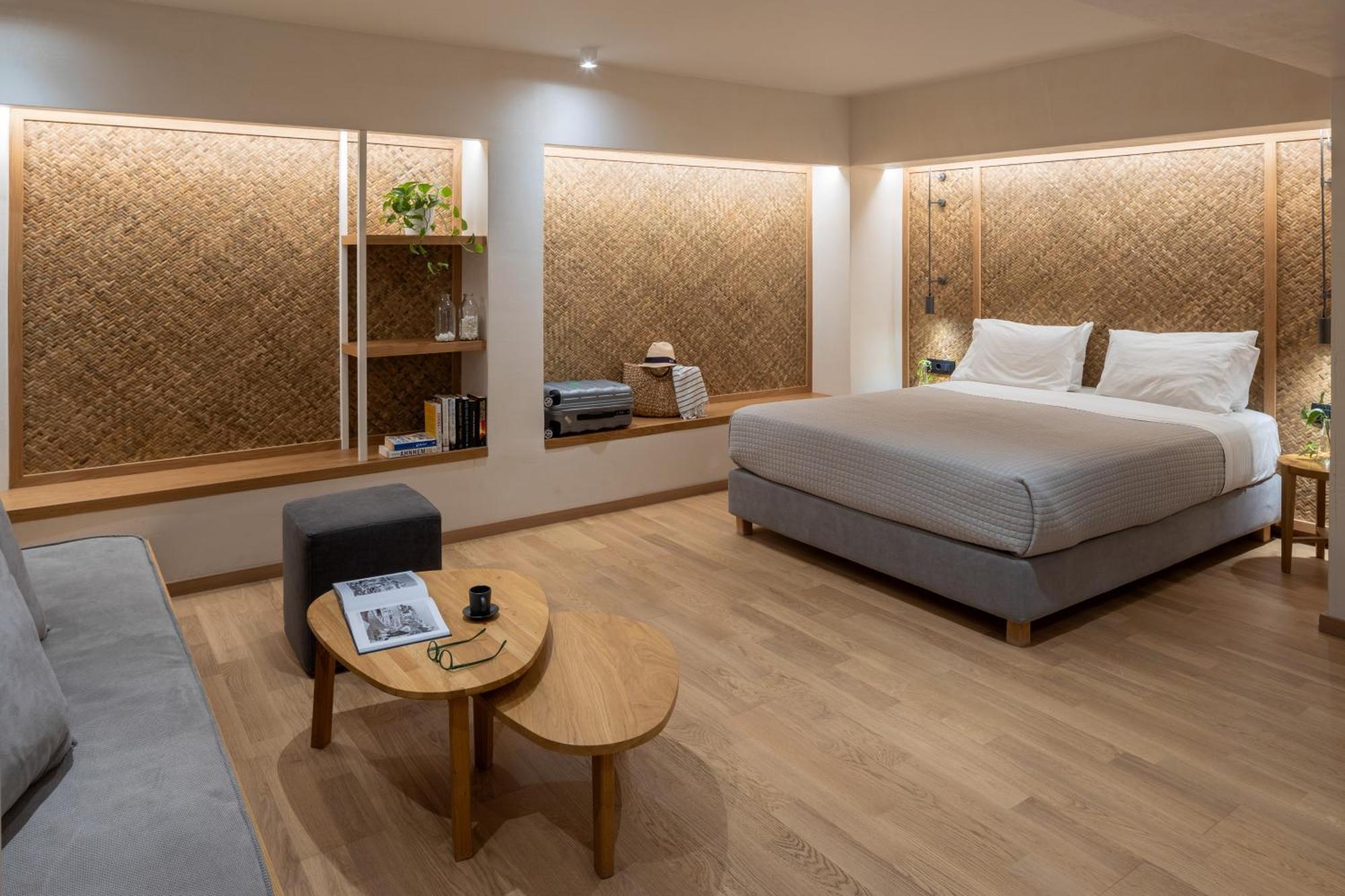 Atrium Hotel